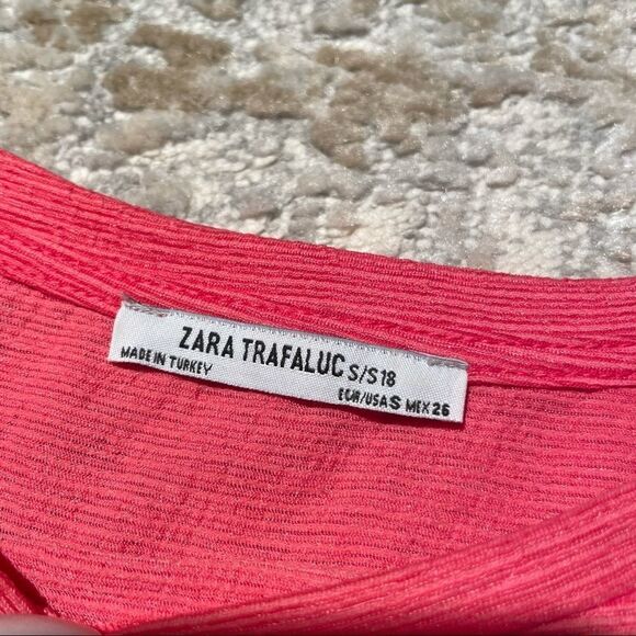 🚨 3 for $25 - ZARA Textured Puff Sleeve Top - Picture 5 of 6